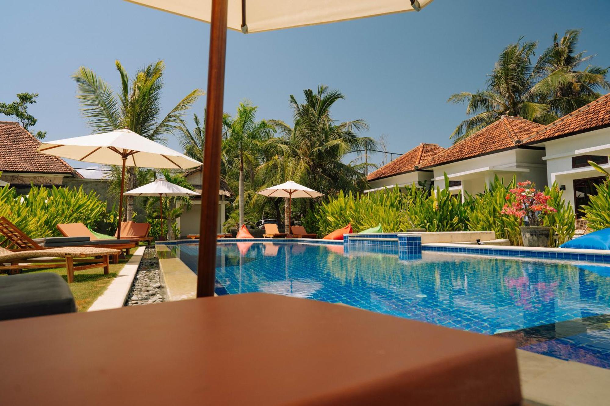 Nomada Villas Kuta  Exterior photo