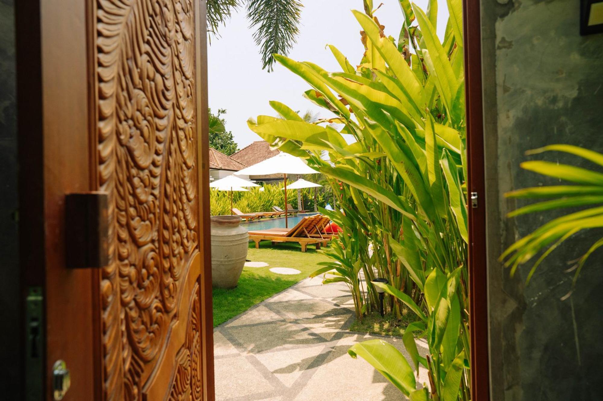 Nomada Villas Kuta  Exterior photo