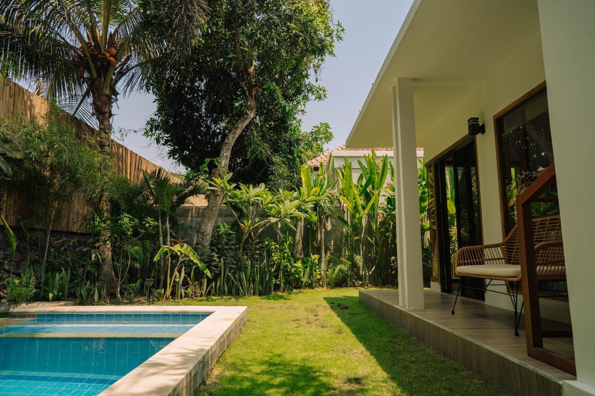 Nomada Villas Kuta  Exterior photo