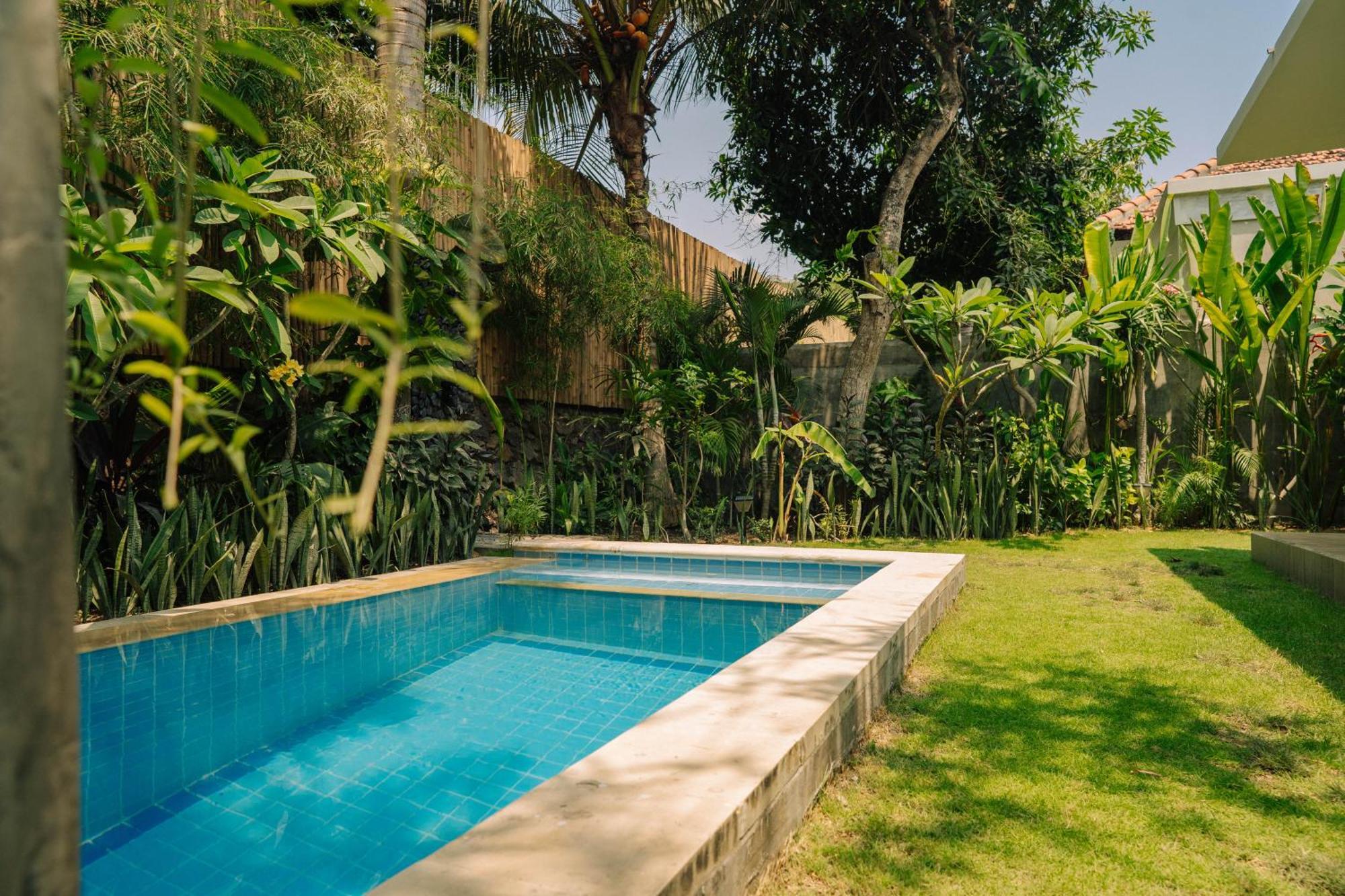 Nomada Villas Kuta  Exterior photo